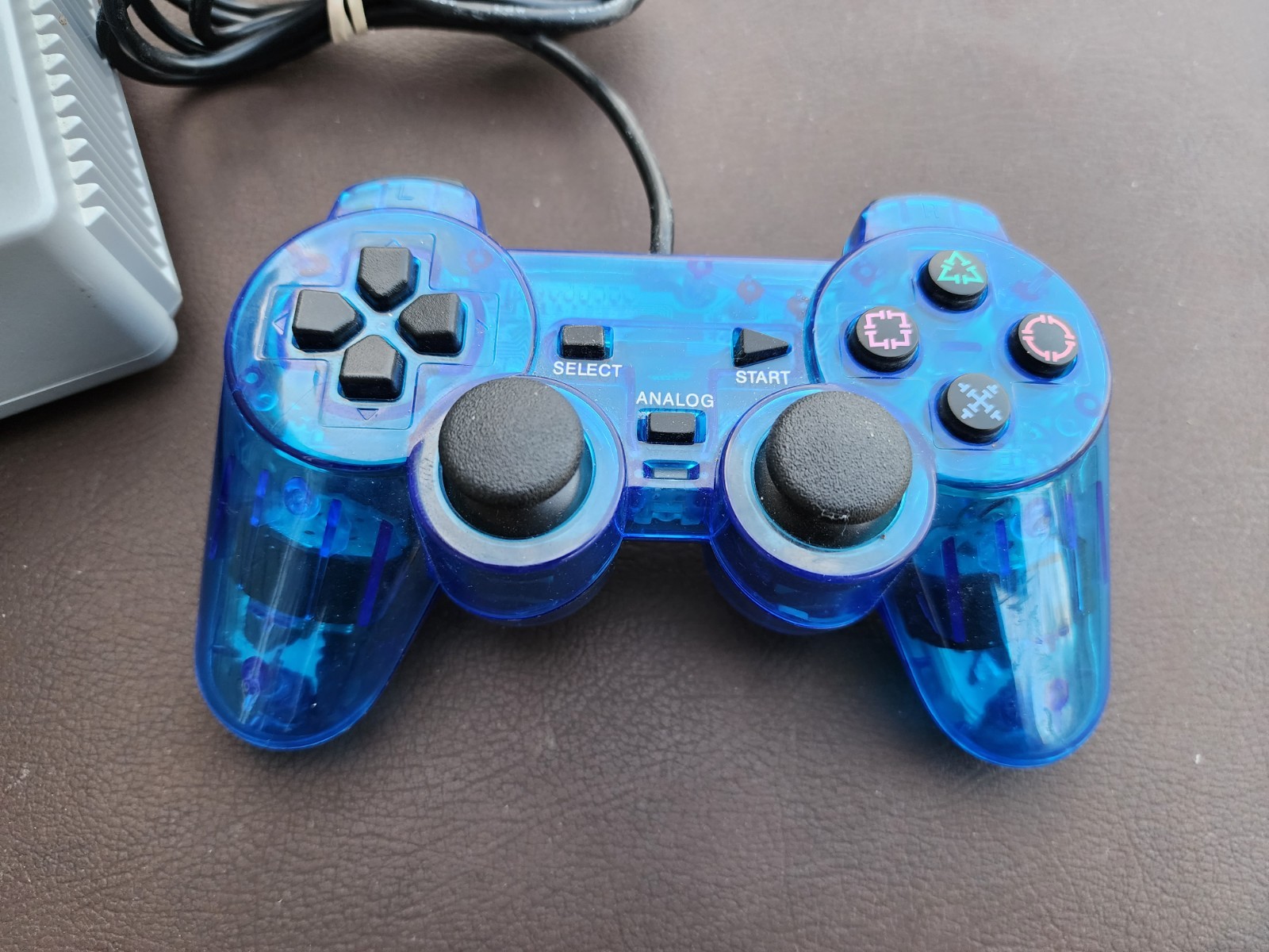 Sony PS1 SCPH-5501 console with hookups and controller
