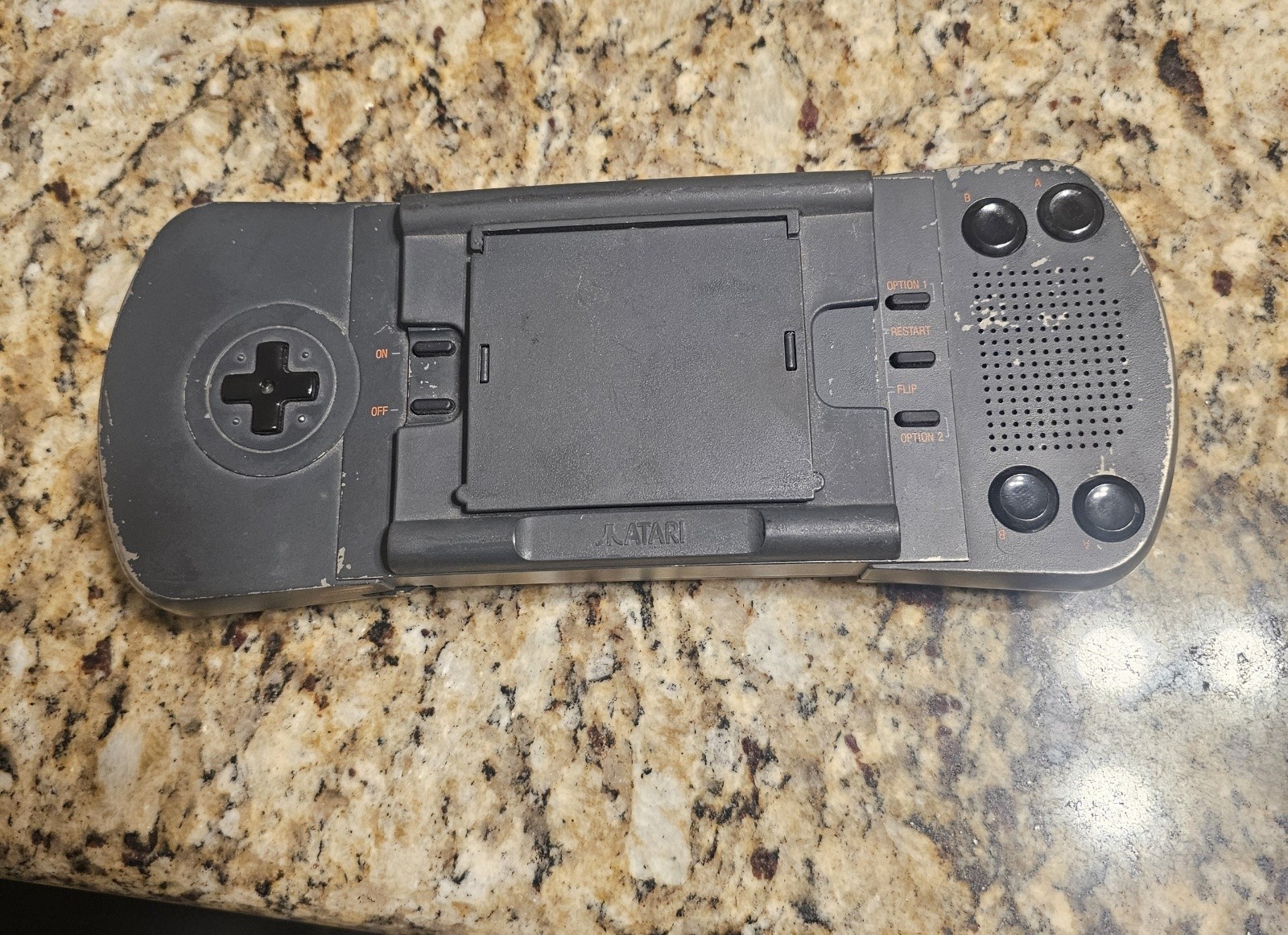 Atari Lynx ~ Model 1 ~ Handheld Console + Game used
