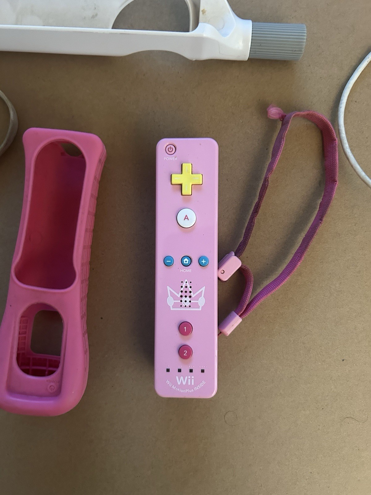 Wii Console Bundle – 1 Console, 2 Wiimotes, Nunchucks, Games And Accessories