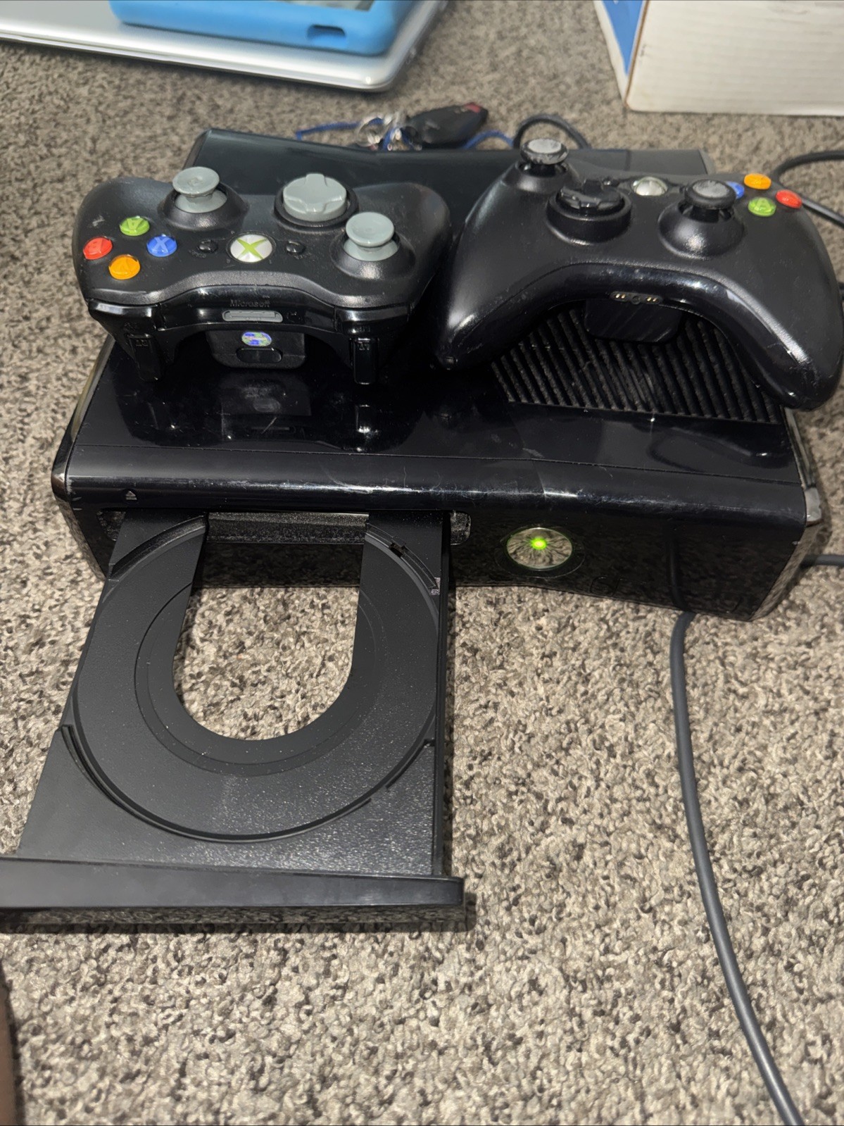 Microsoft Xbox 360 4GB Console With Peggle 2 Bundle- Black (L9V-00039)