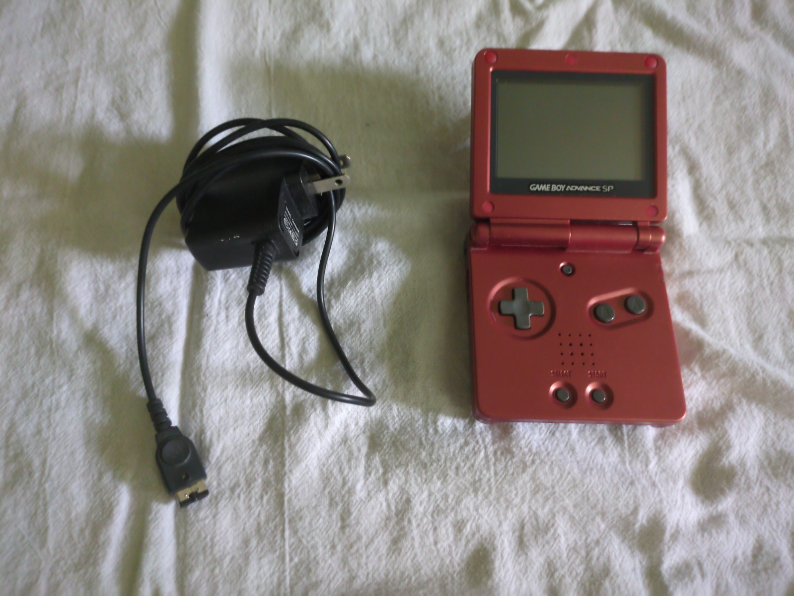 Nintendo Game Boy Advance SP AGS-001 – Flame Red [NO BATTERY!]