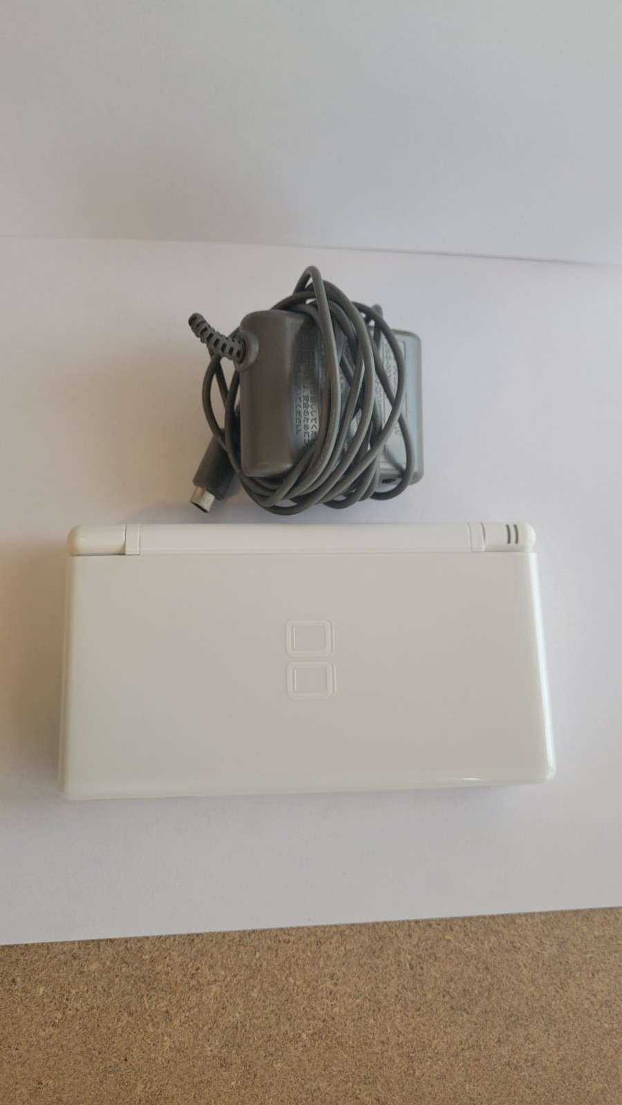 Nintendo DS Lite Handheld Console – Polar White With Charging Cord