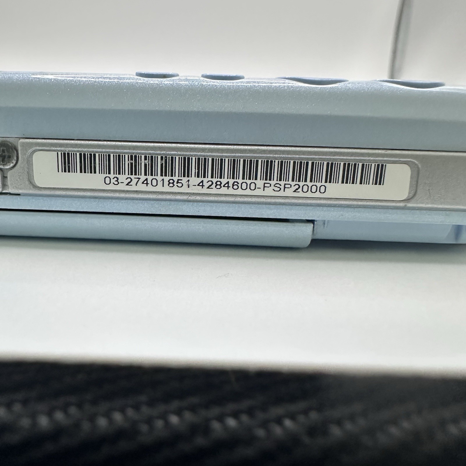 Sony PSP 2000 (Baby Blue) Has Haunted Screen!! No battery, No Charger included