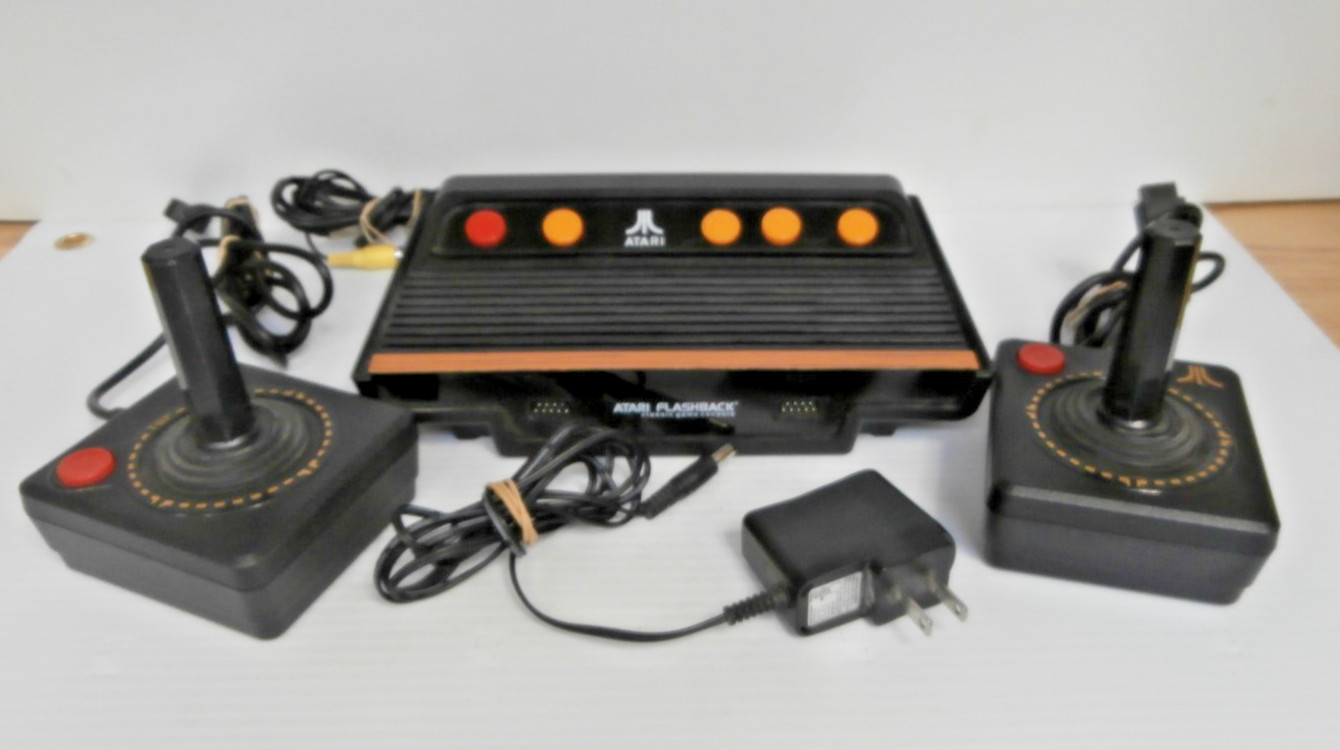 Atari Flashback 4 Retro Game Console 2 Controllers Electronic Games Tested Works