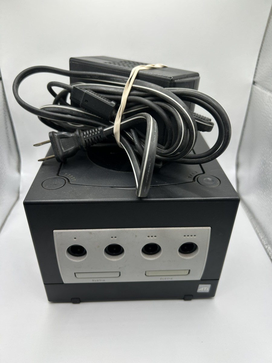NINTENDO GAMECUBE DOL-001(USA) (SBL015858)