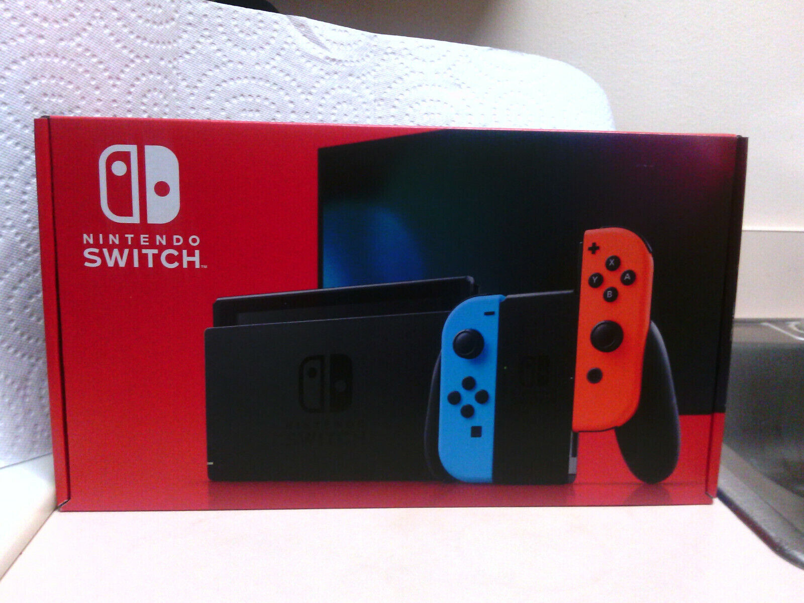 Nintendo Switch Console Neon Blue and Red Joy Cons HAC-001(-01) US Plug New
