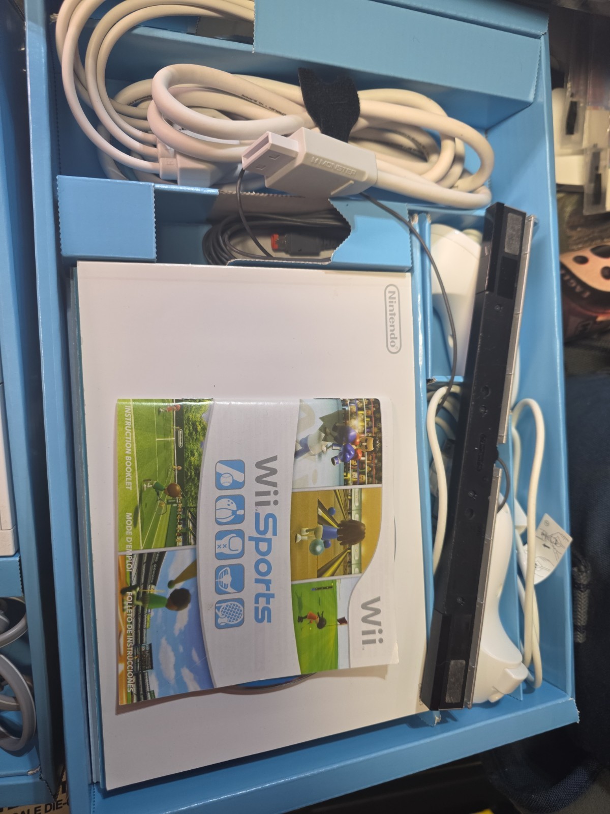Nintendo Wii Console In Box Bundle With Wii Sports, RVL-001 usa