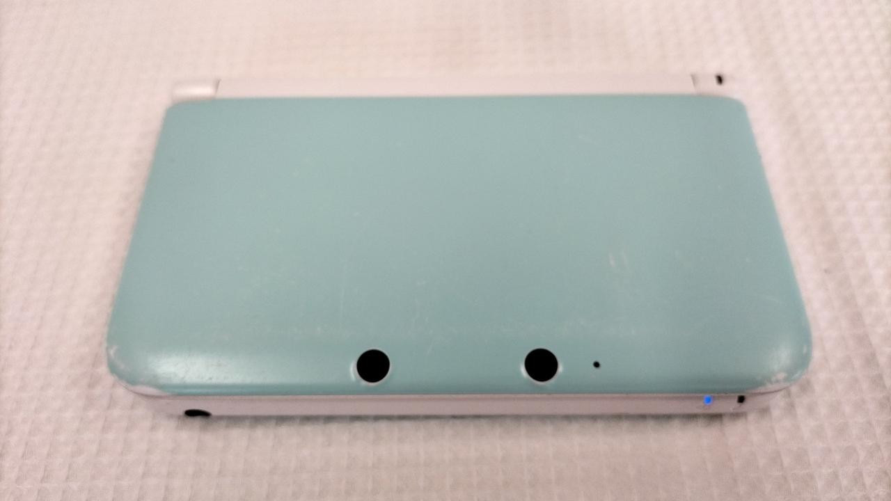 NINTENDO 3DS XL SPR-001 Mint White Japan Region Handheld Console System Used