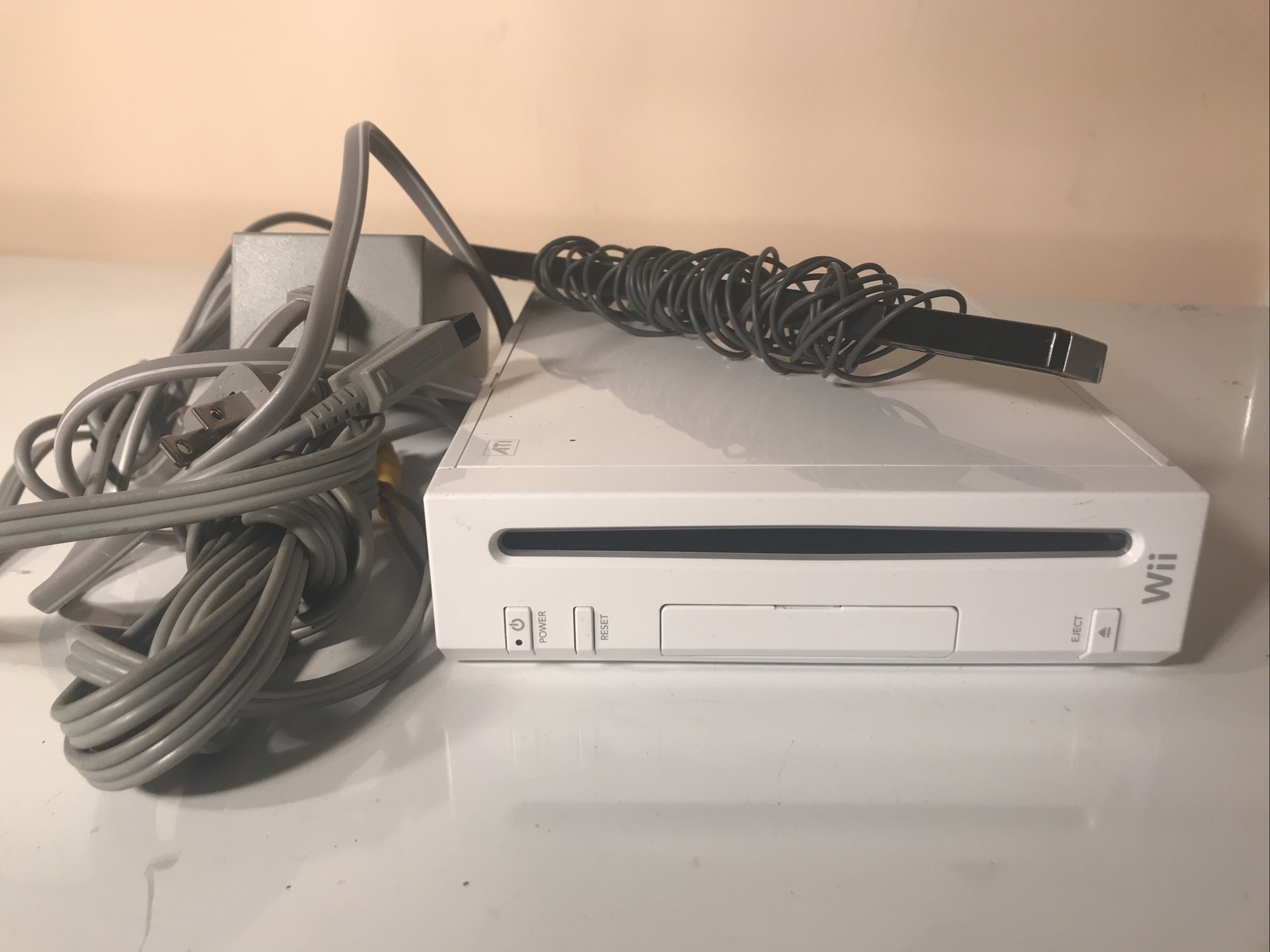 Original Nintendo Wii Game System With Power Supply AV Cable Sensor Bar Works