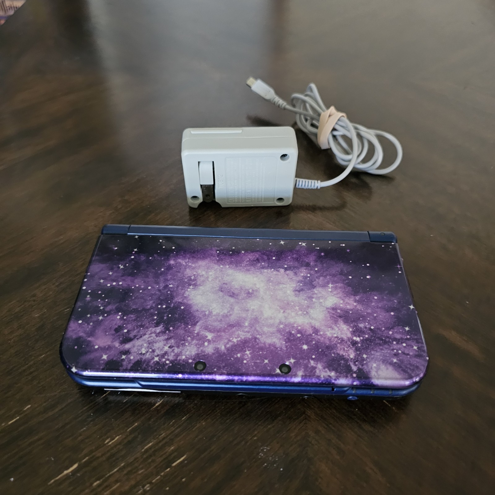 Nintendo 3DS XL Galaxy Edition Handheld System Purple (Great Condition)