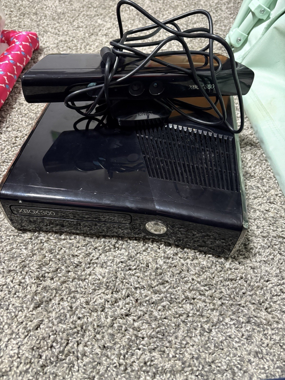 Microsoft Xbox 360 S 4GB Black Console