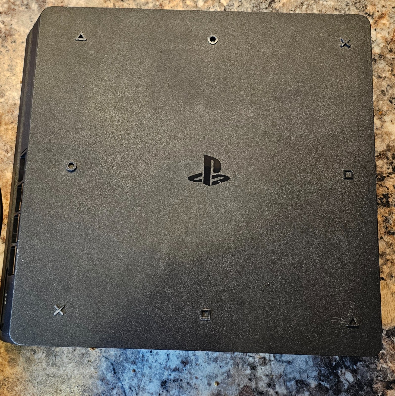 Sony PlayStation 4 Slim 1TB Bundle – Games & 2Controller BUNDLE! *CLEAN & TESTED