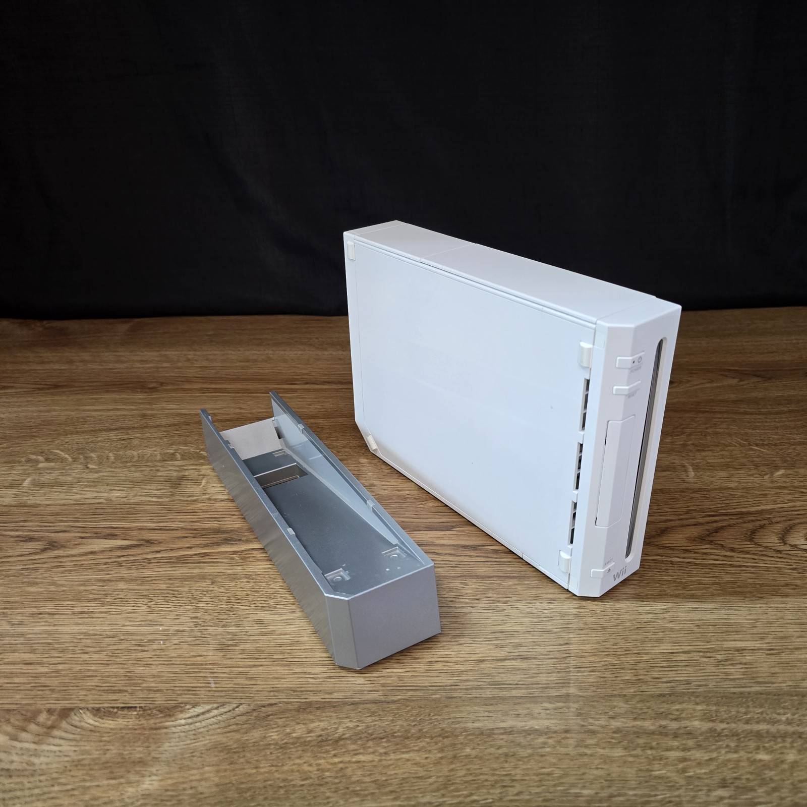 NINTENDO WII CONSOLE SYSTEM BUNDLE BOARD Sports ,Game Party 3, Fit & Plus