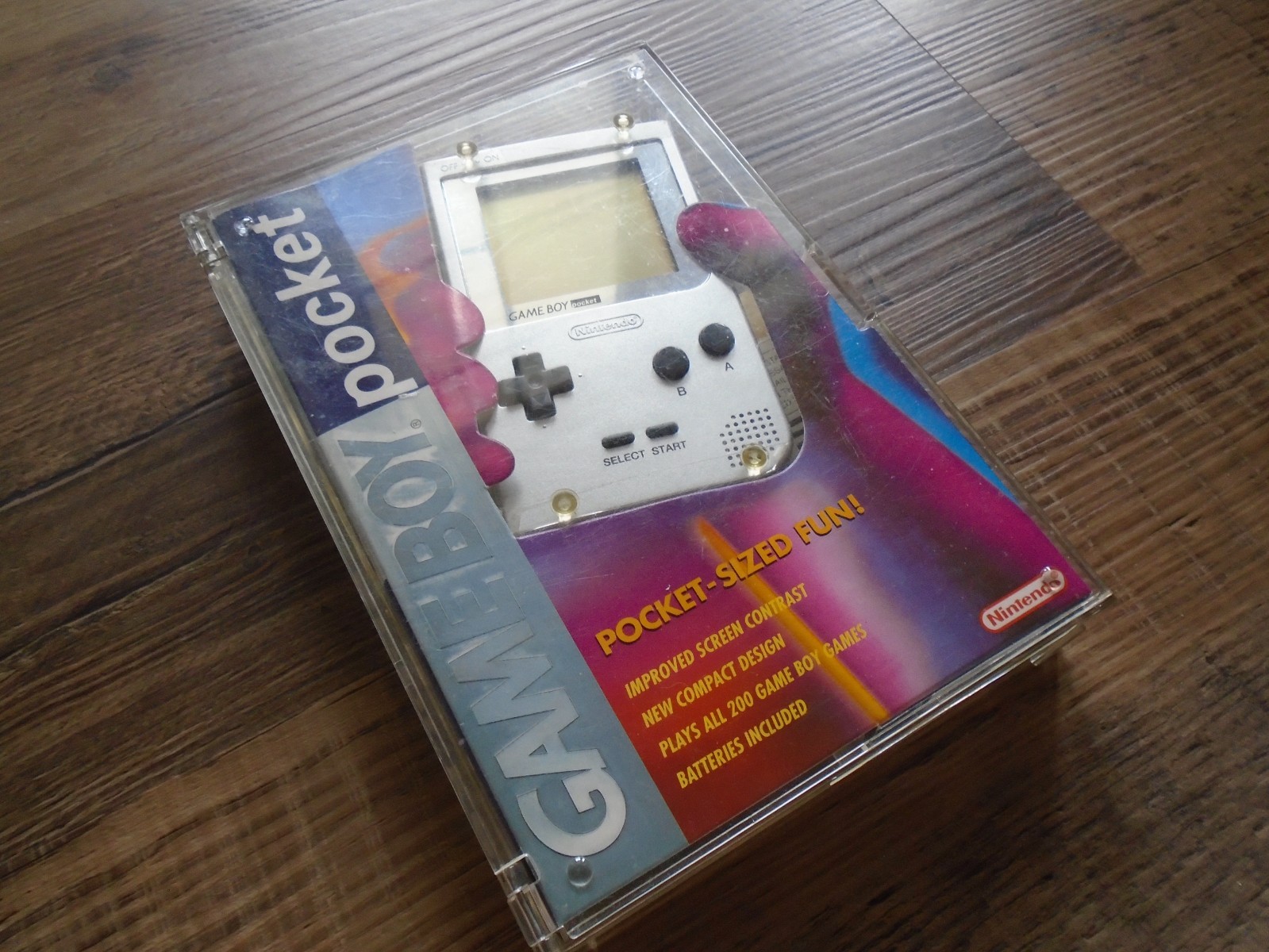 ONE OWNER, Virtually NEW Game Boy Pocket console w/case & AC Adapter with box!