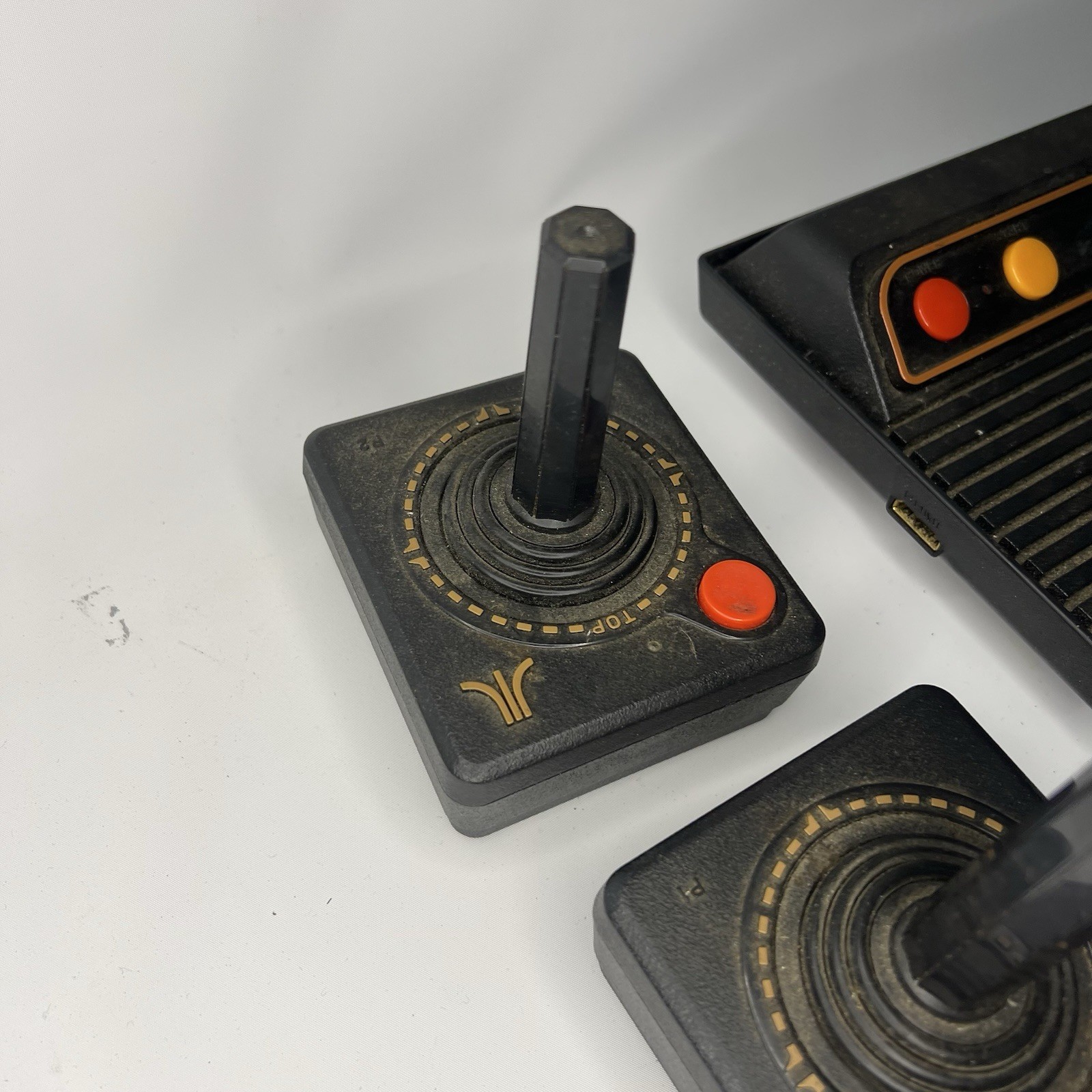 Atari Flashback 7 Classic Game Console – Black/Orange With Two Controls