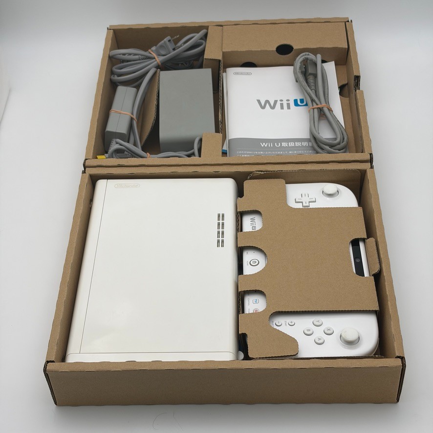 Nintendo Wii U Console White BASIC SET 8GB USED Japanese NTSC-J Region Lock READ
