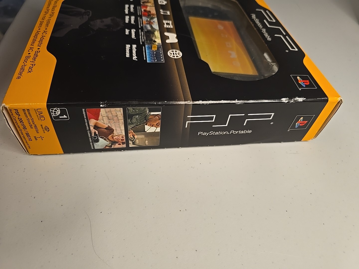 Sony PSP 2000 Launch Edition 64MB Handheld System – Piano Black CIB Open