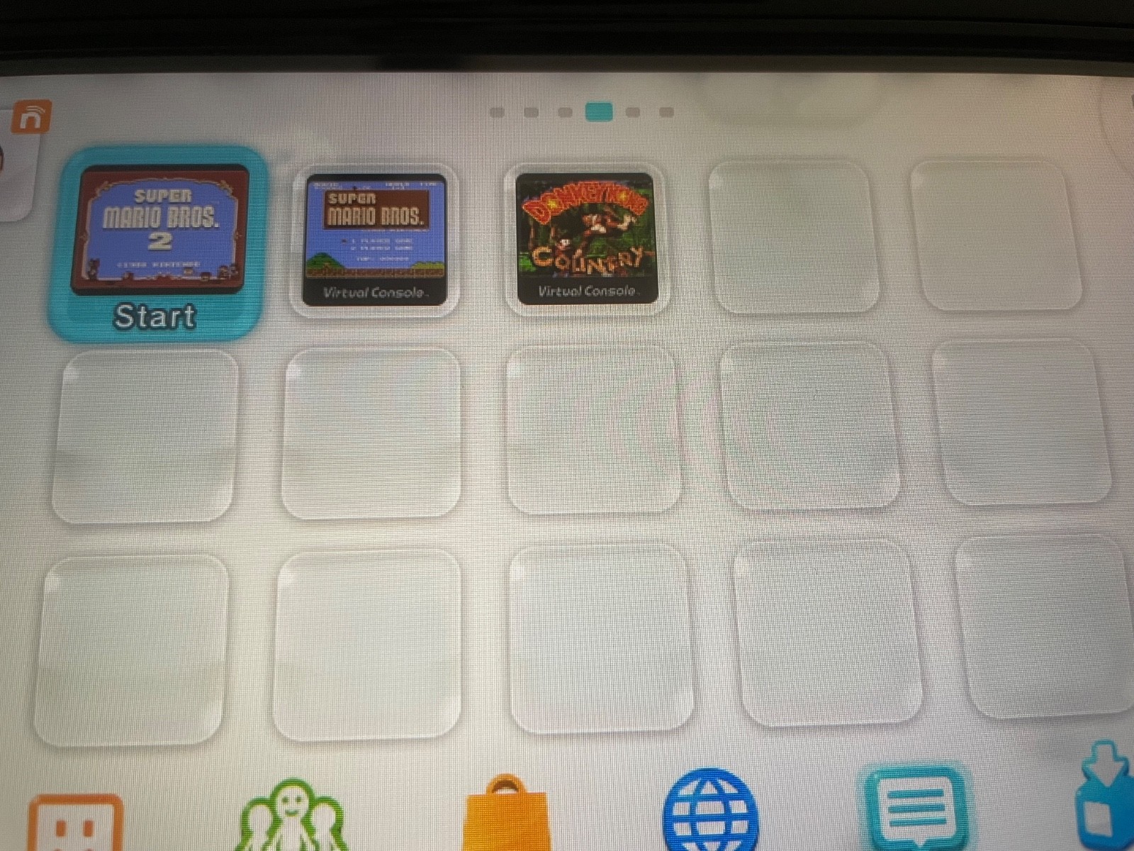 Wii U with 36 digital games, 1 physical game (Wii U Mario Maker bundle)