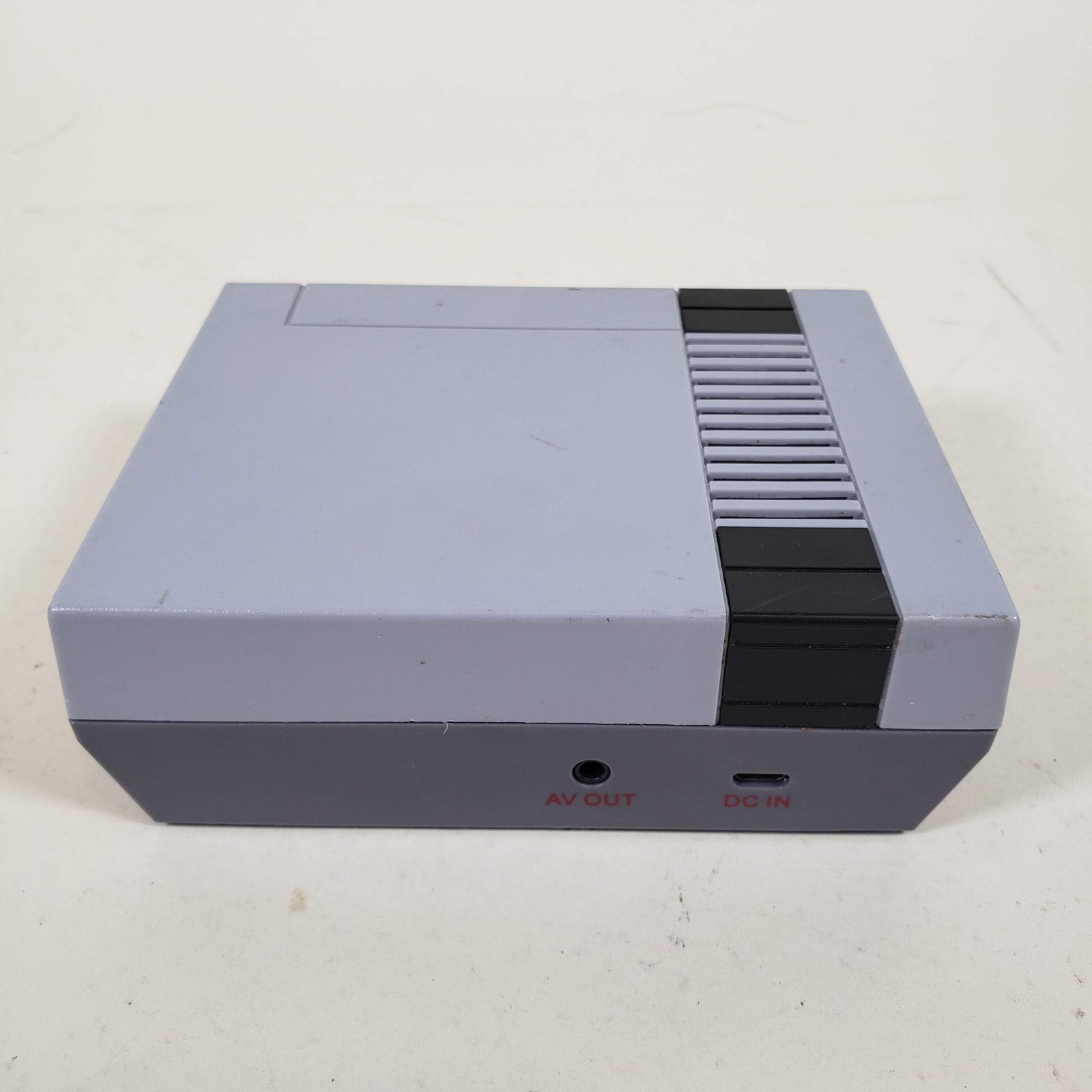 Plug and Play Family Computer System NA Video Game Console 600 Games in One
