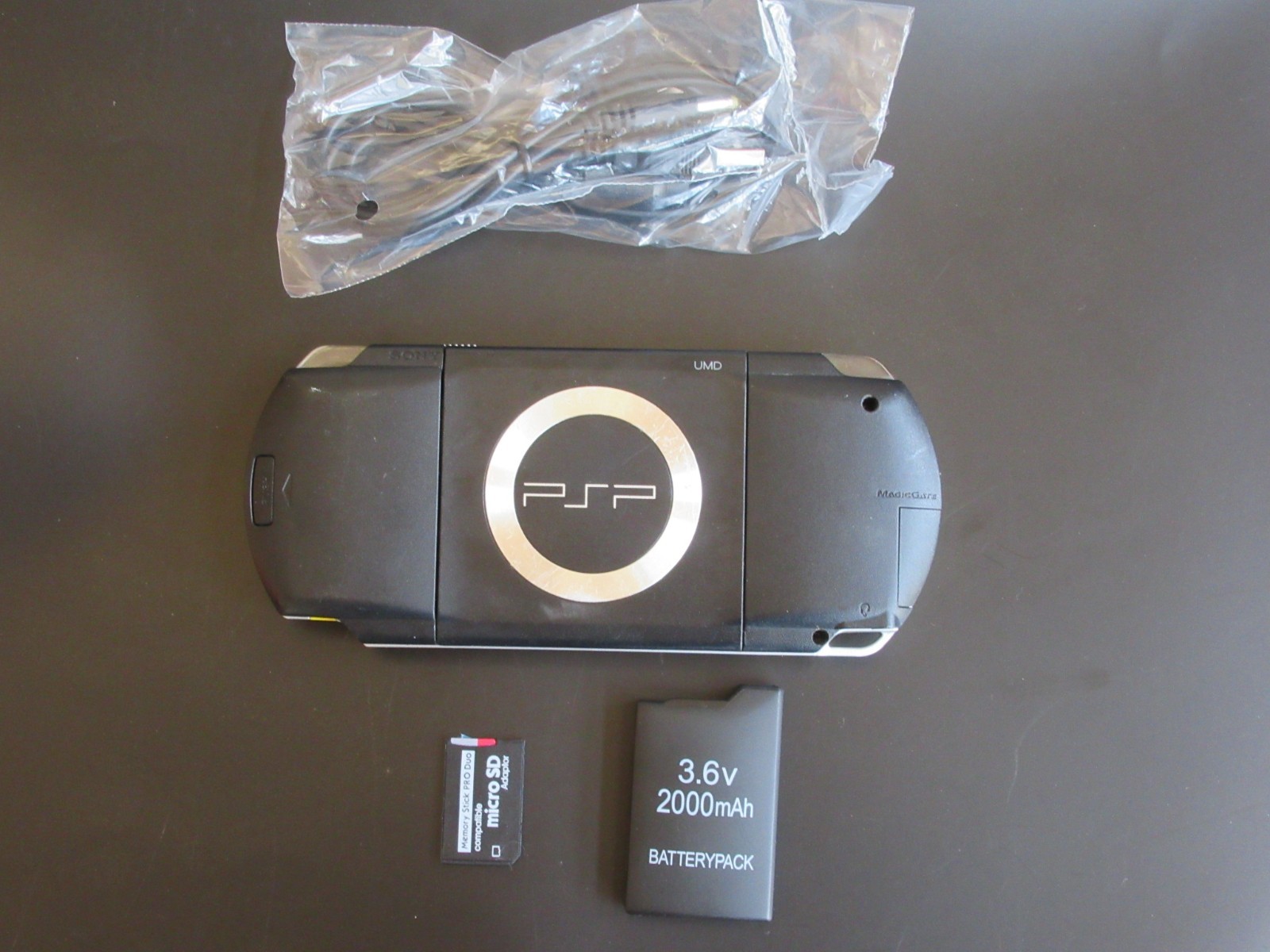 PSP 1000 Black/Gold w/ Ark-4 USB power/data HQ battery SANDISK 32gb working!