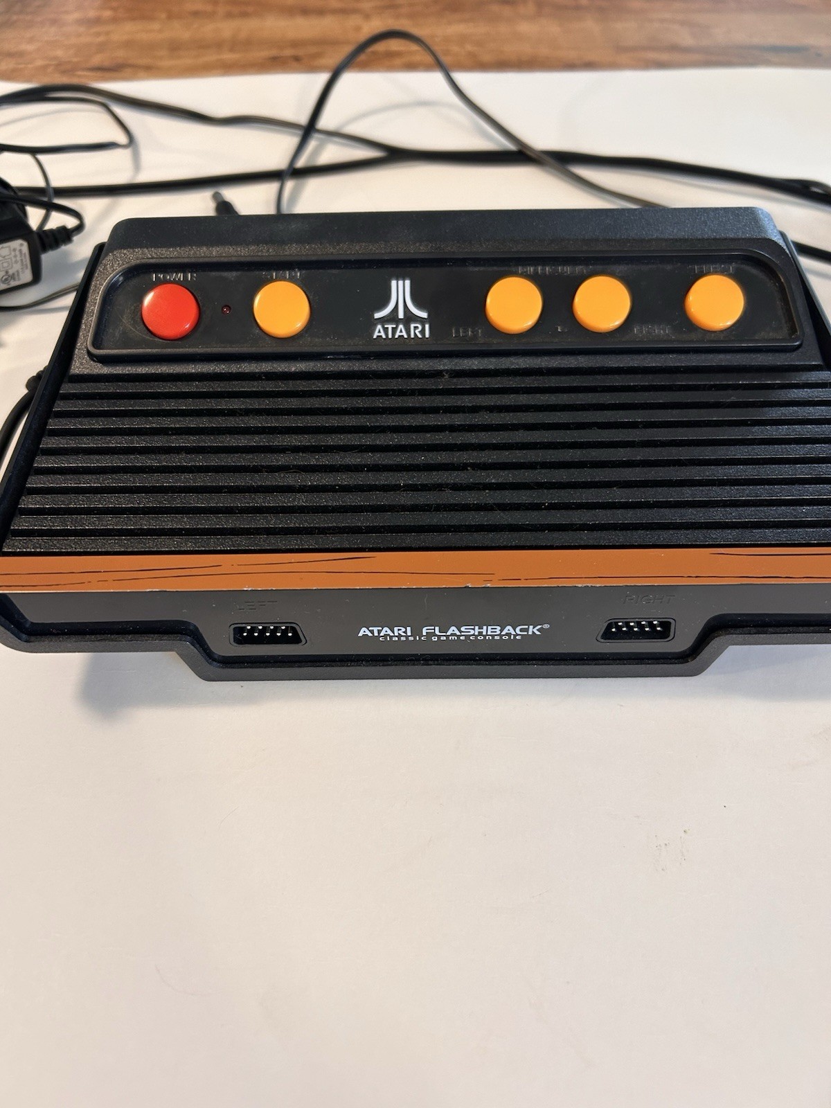 Atari Flashback 8 Classic Gaming Console W/105 Retro Games Preloaded 2 Joystk