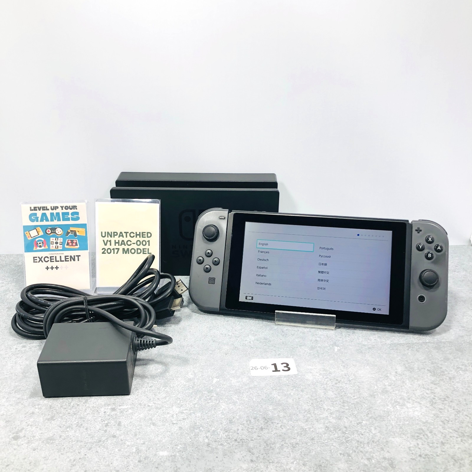 [EX+3] Nintendo Switch V1 Hac-001 2017 Console gray RegionFree 26-06-13