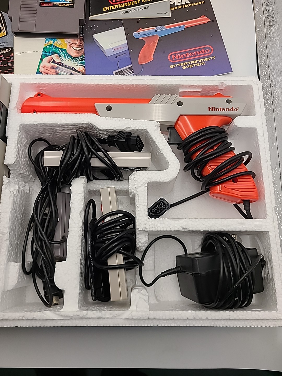 Nintendo Entertainment System Home Console CIB Great Condition