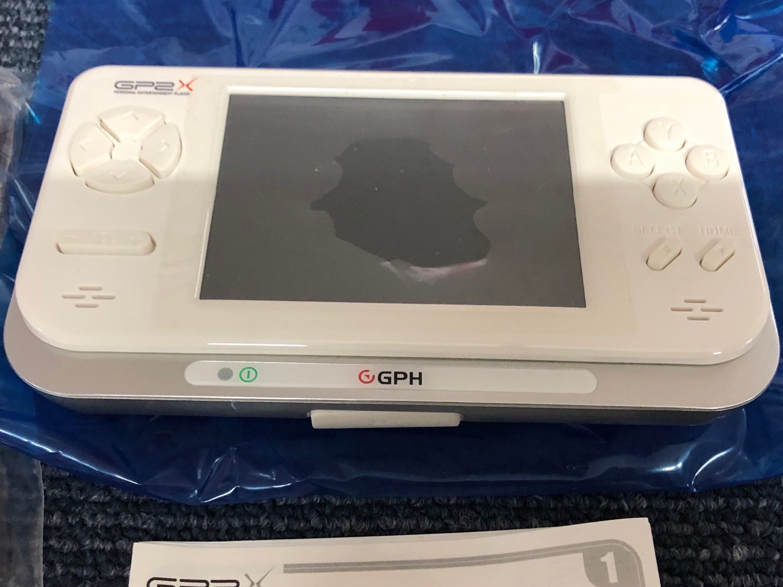 GP2X F-200 Portable Retro Linux-based handheld video game NEW