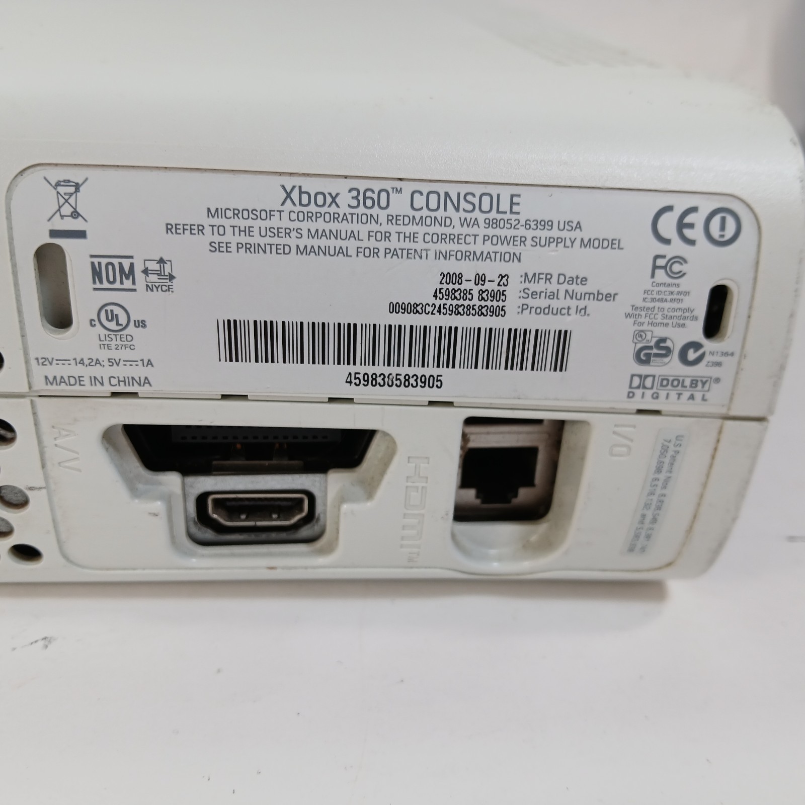 Xbox 360 White CONSOLE ONLY – NO HARD DRIVE – WORKS (disc tray sticks sometimes)