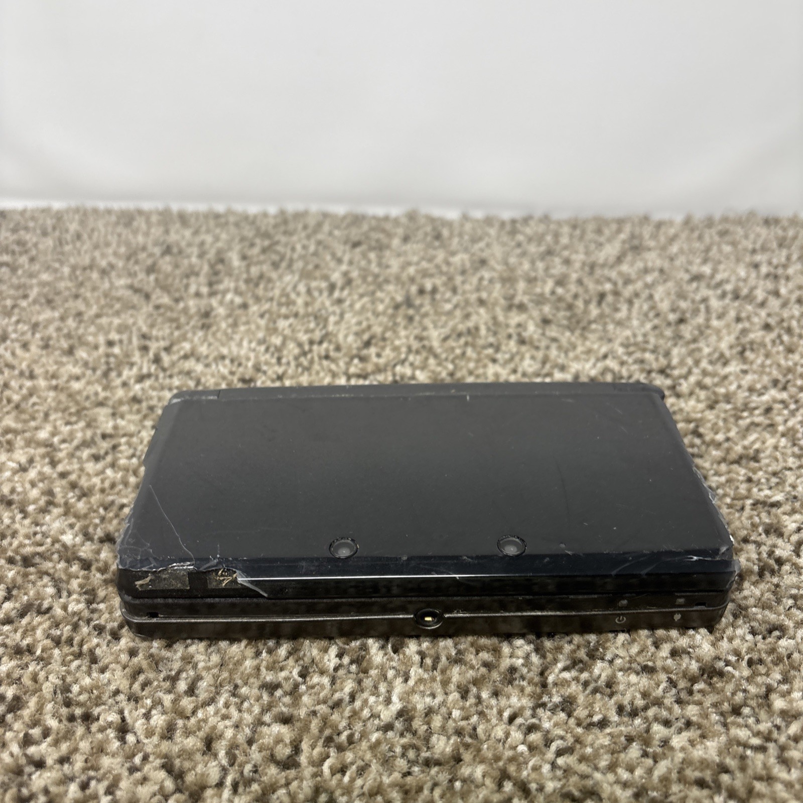 Nintendo 3DS Cosmo Black System – For Parts Or Repair
