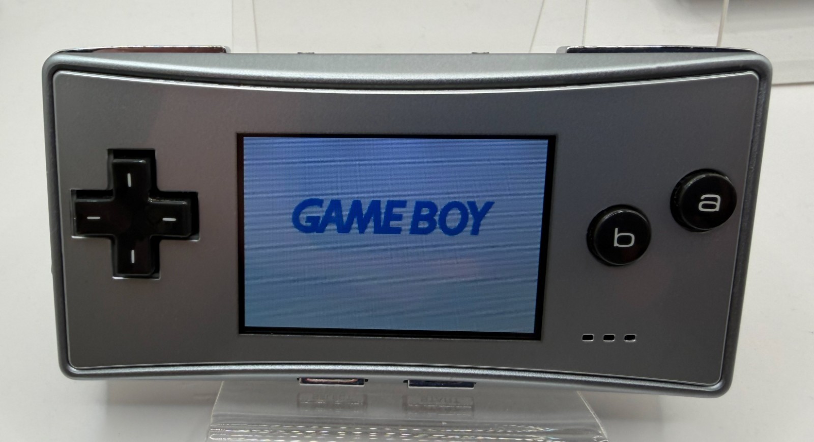 Game Boy Micro Silver – Excellent – New Battery – 2 Games – USB Charger