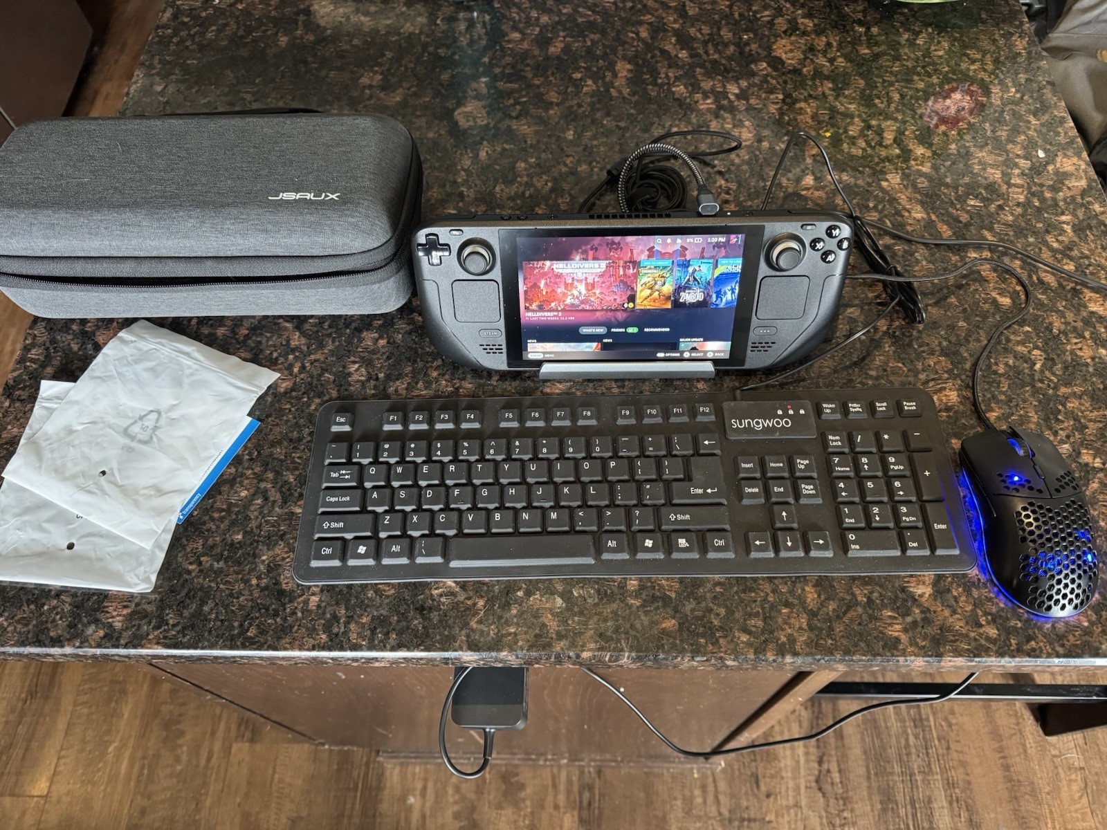 Steam Deck 512GB – Excellent Condition Bundle (LCD Model)