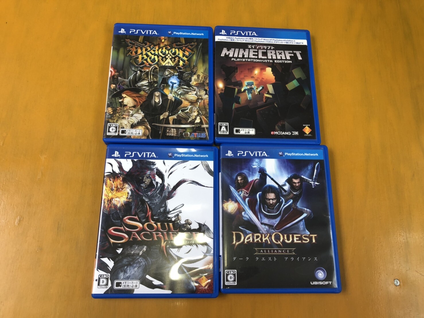 【VITA game set 】Dragon’s Crown ,Soul Sacrifice , Minecraft ,Dark Quest