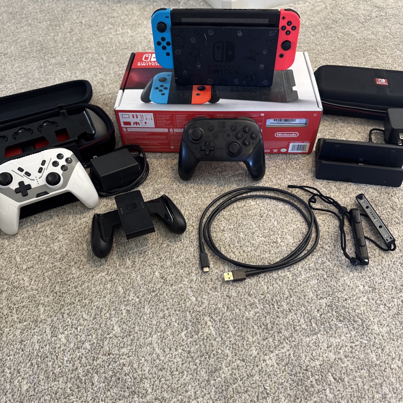 Nintendo Switch Fortnite Limited Console + Dock + Pro Controller + 256GB SD