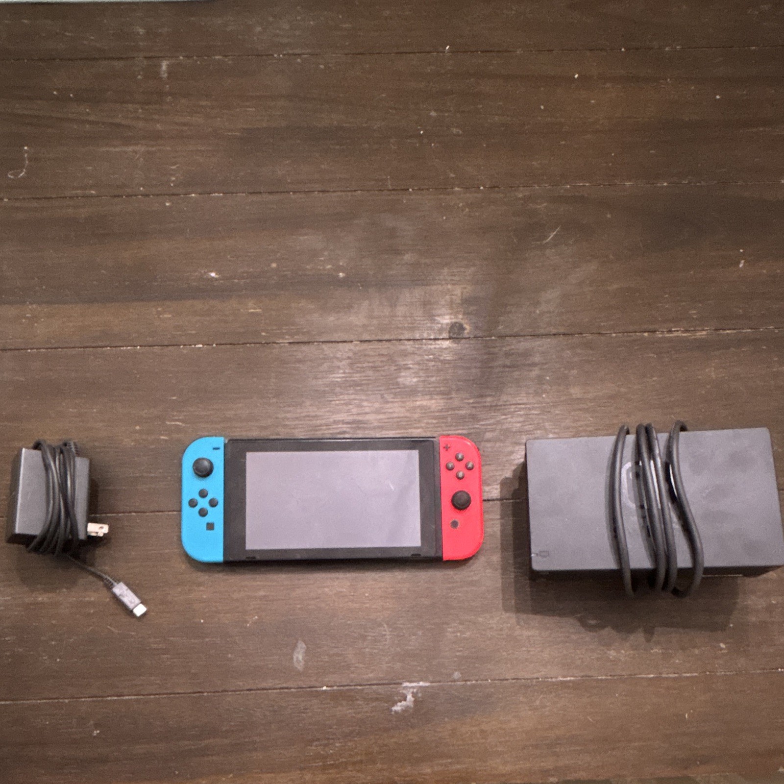 Nintendo Switch HAC-001 Console 32GB Neon Red/Blue Joy-Con Dock Power Adapter