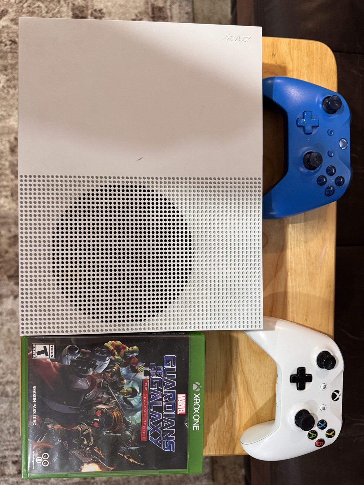 Xbox One S 1TB – White W/ 2 Controllers (1 White, 1 Blue) + 5 Games