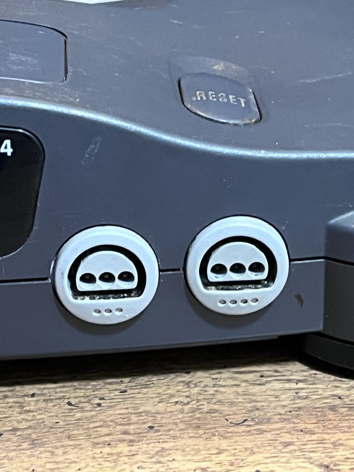 Nintendo N64 Console NUS-001 w/2 Controllers Power Cord A/V Cable TESTED WORKS