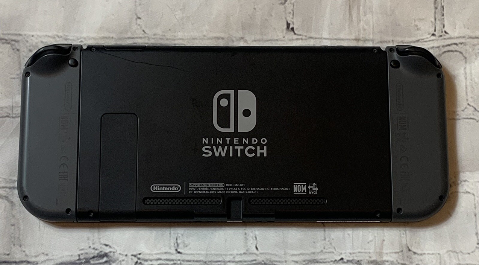 Nintendo Switch 32GB Handheld System Gray Left Joy Con Broken Controller Include