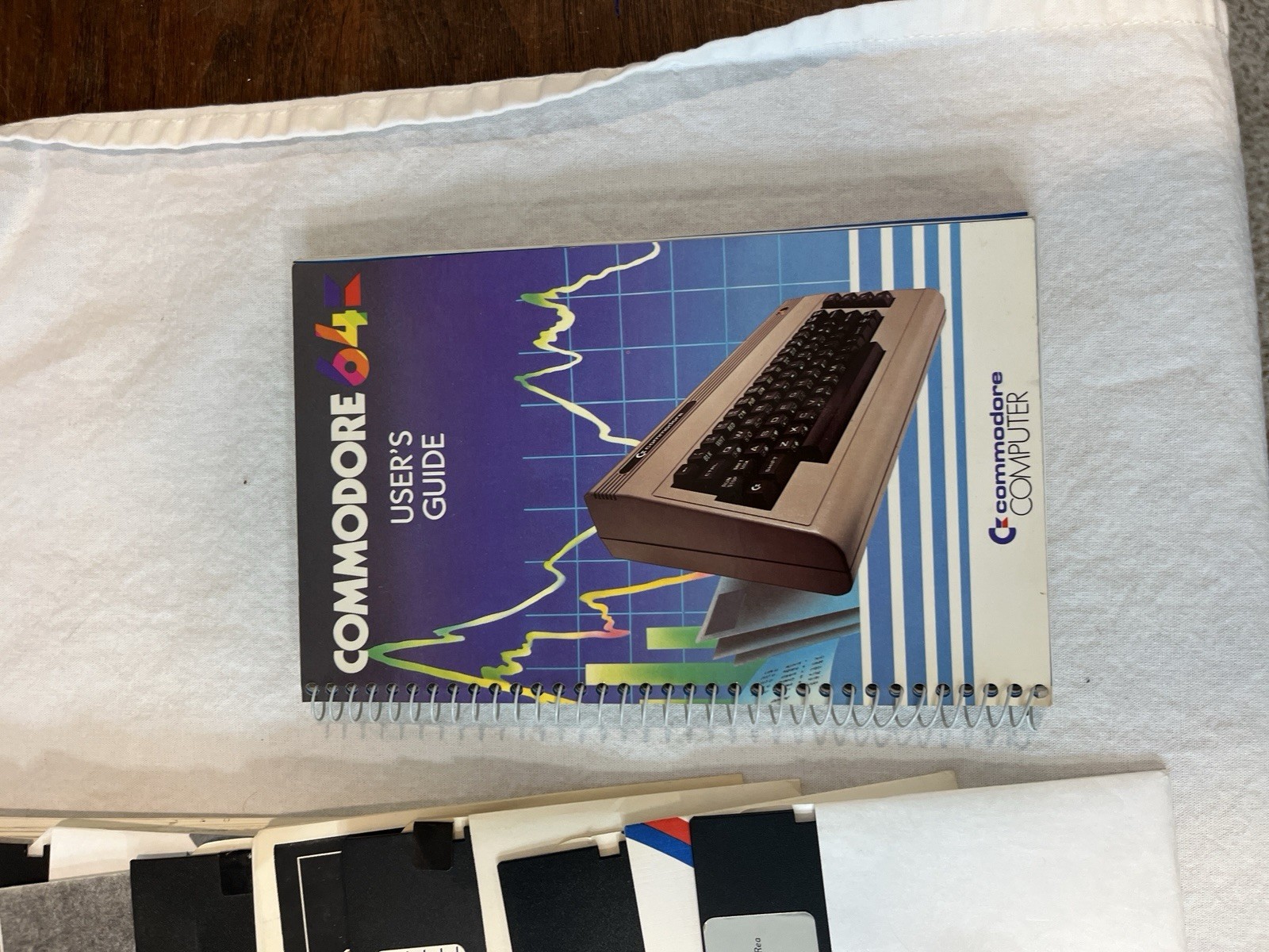 Commodore 64 Console + 1541 Disk Drive + Box/Accessories: Powers On – No Video