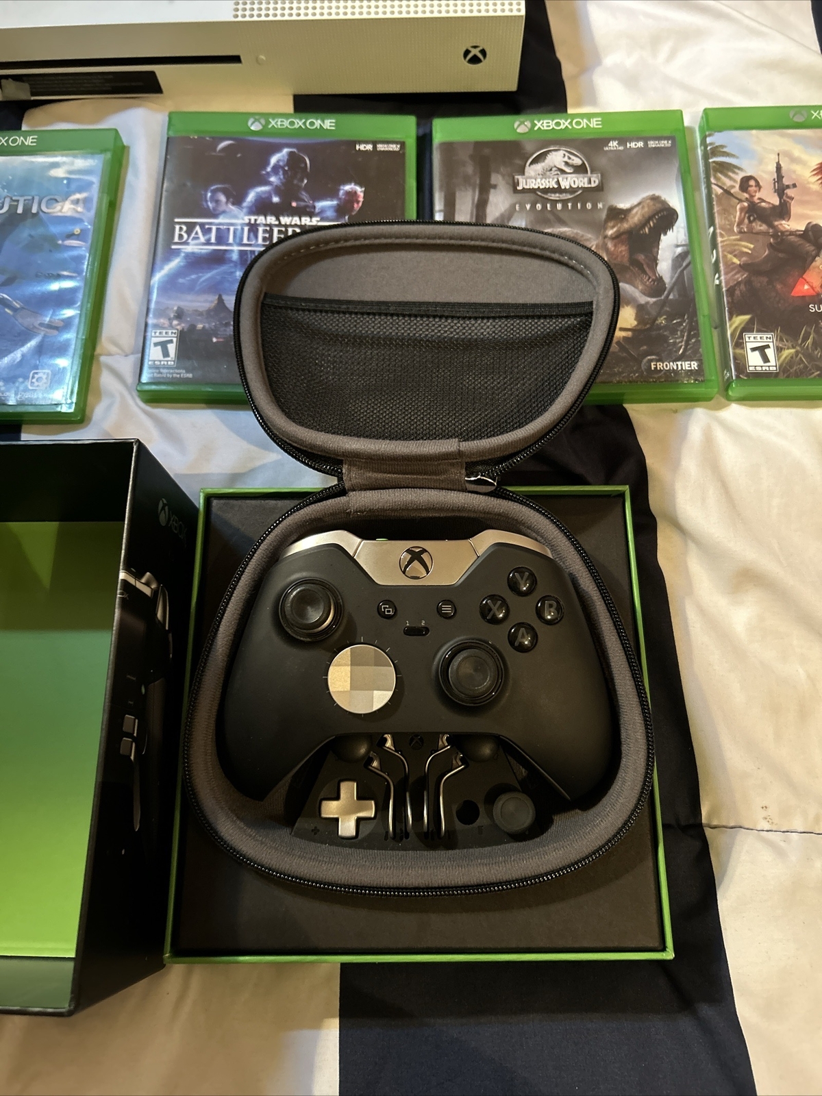 Xbox One + Elite Controller Series 1 Bundle (with power cable) & Games