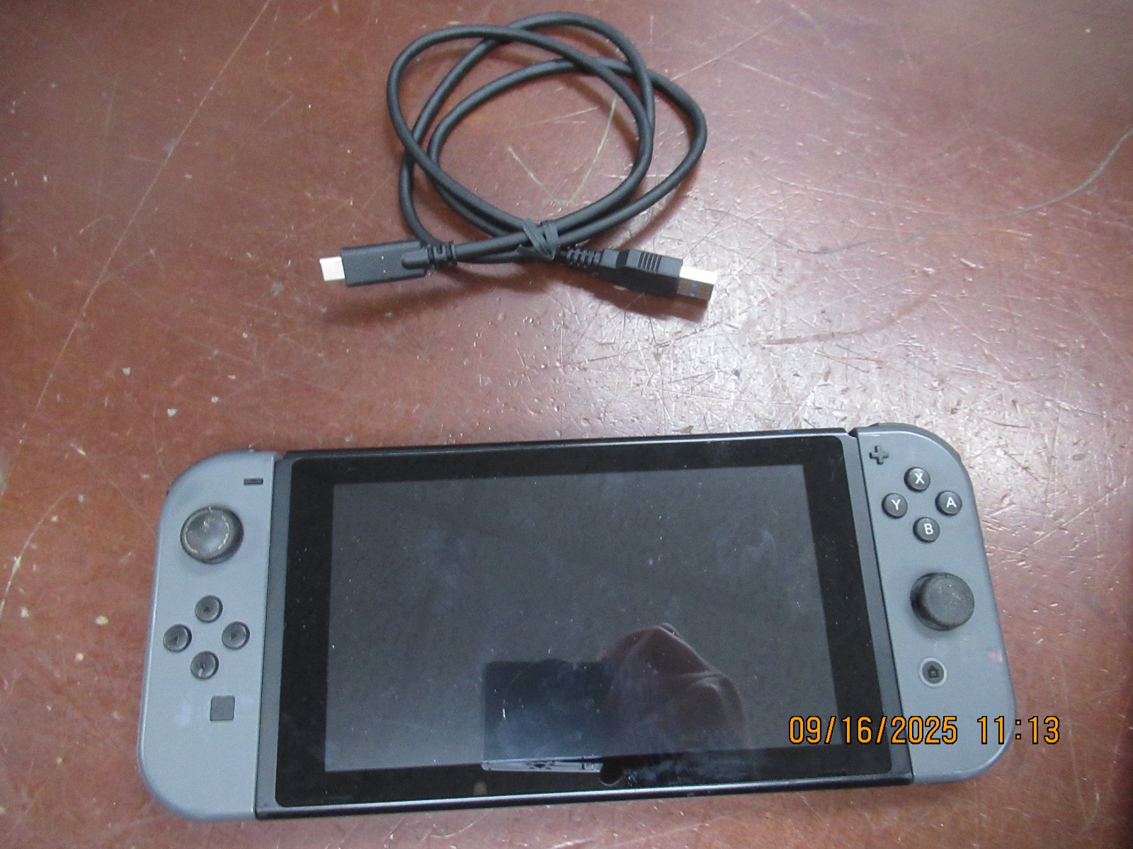 Nintendo Switch HAC-001 32GB Console with Gray Joy‑Con, Type-C Cable