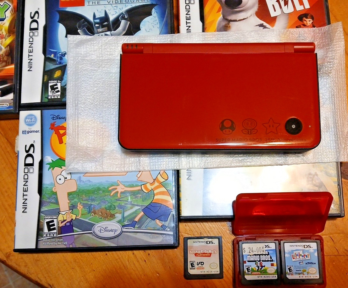 Nintendo DSi XL Super Mario Bros. 25th Anniversary Edition Complete In Box