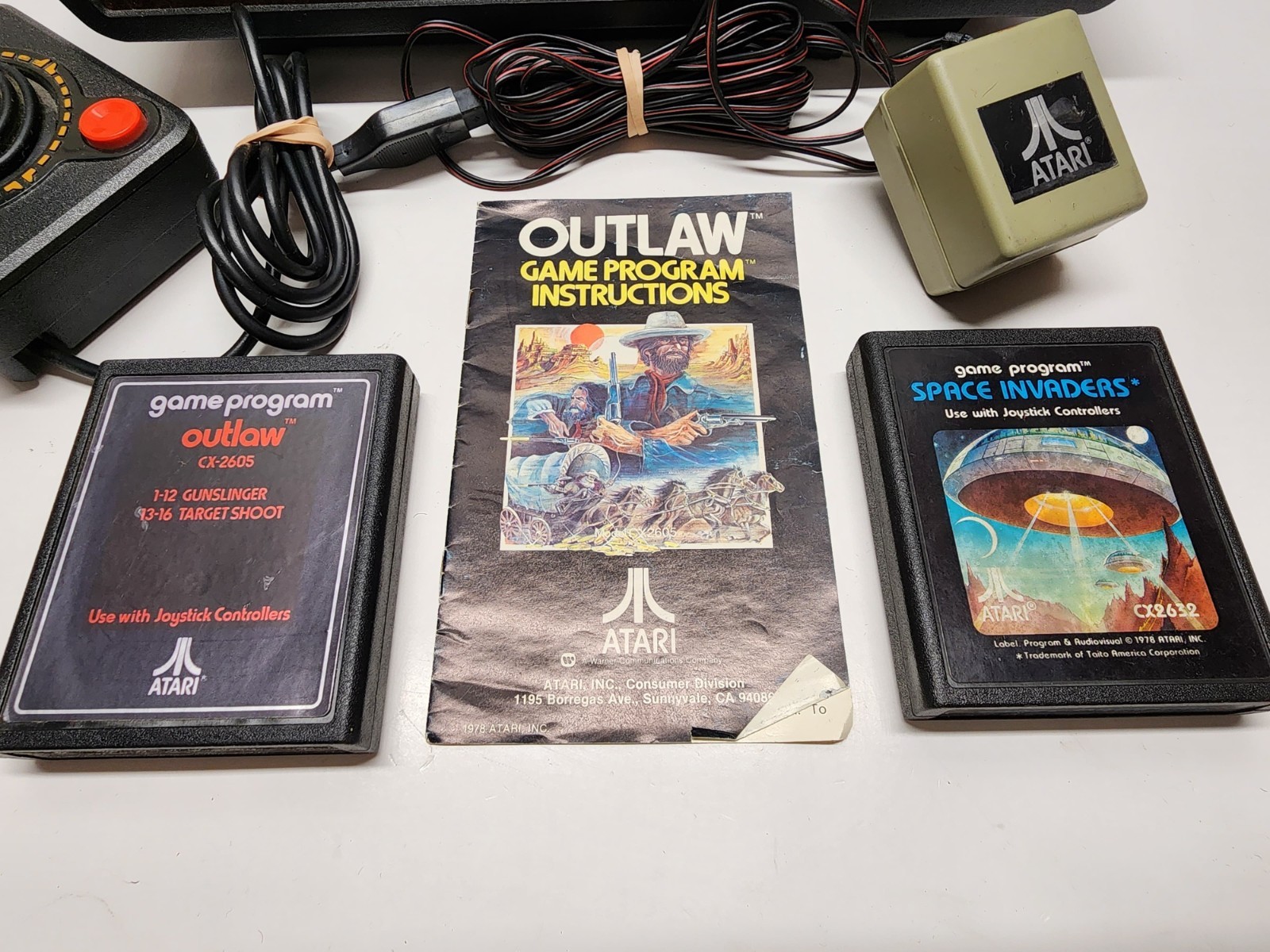 Atari 2600 Game Console Joystick & Games Lot UNTESTED AS-IS