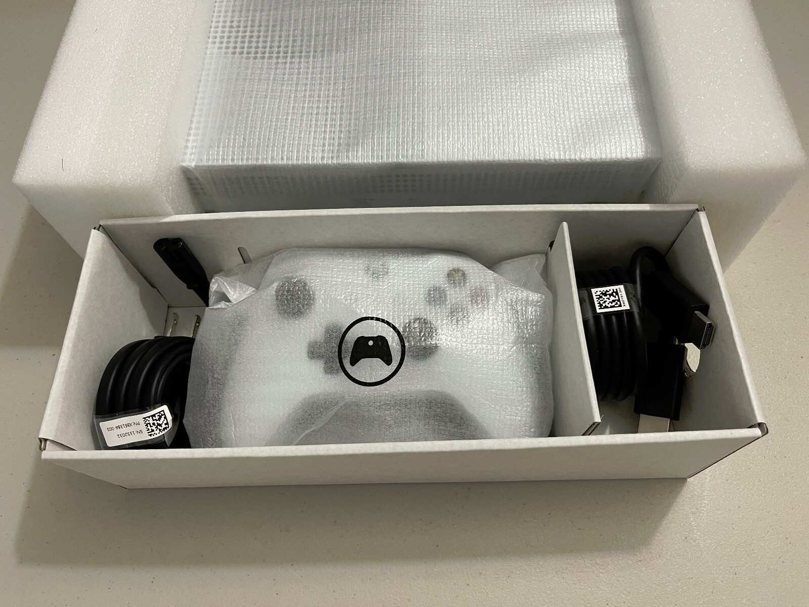 Microsoft Xbox One S 1TB Ultimate Game Console 4K Entertainment System 234-01249