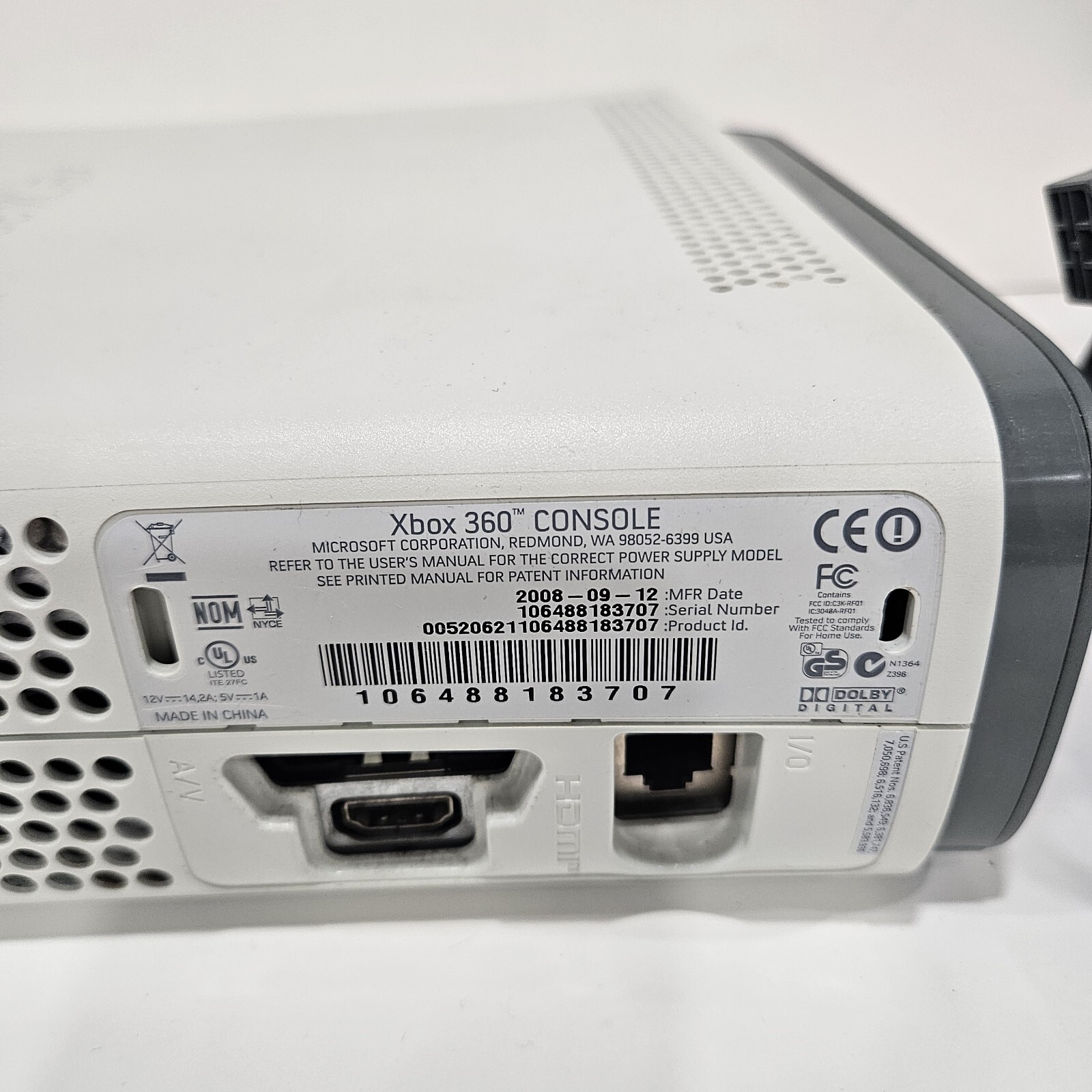 Microsoft Xbox 360 Fat System 60GB White Console With Wired Controller