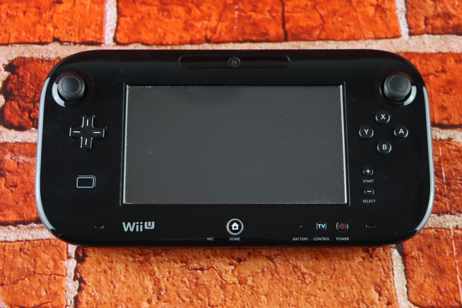 Nintendo Wii U Console Bundle with Game Pad 32GB WUP-101 Bundle WORKING