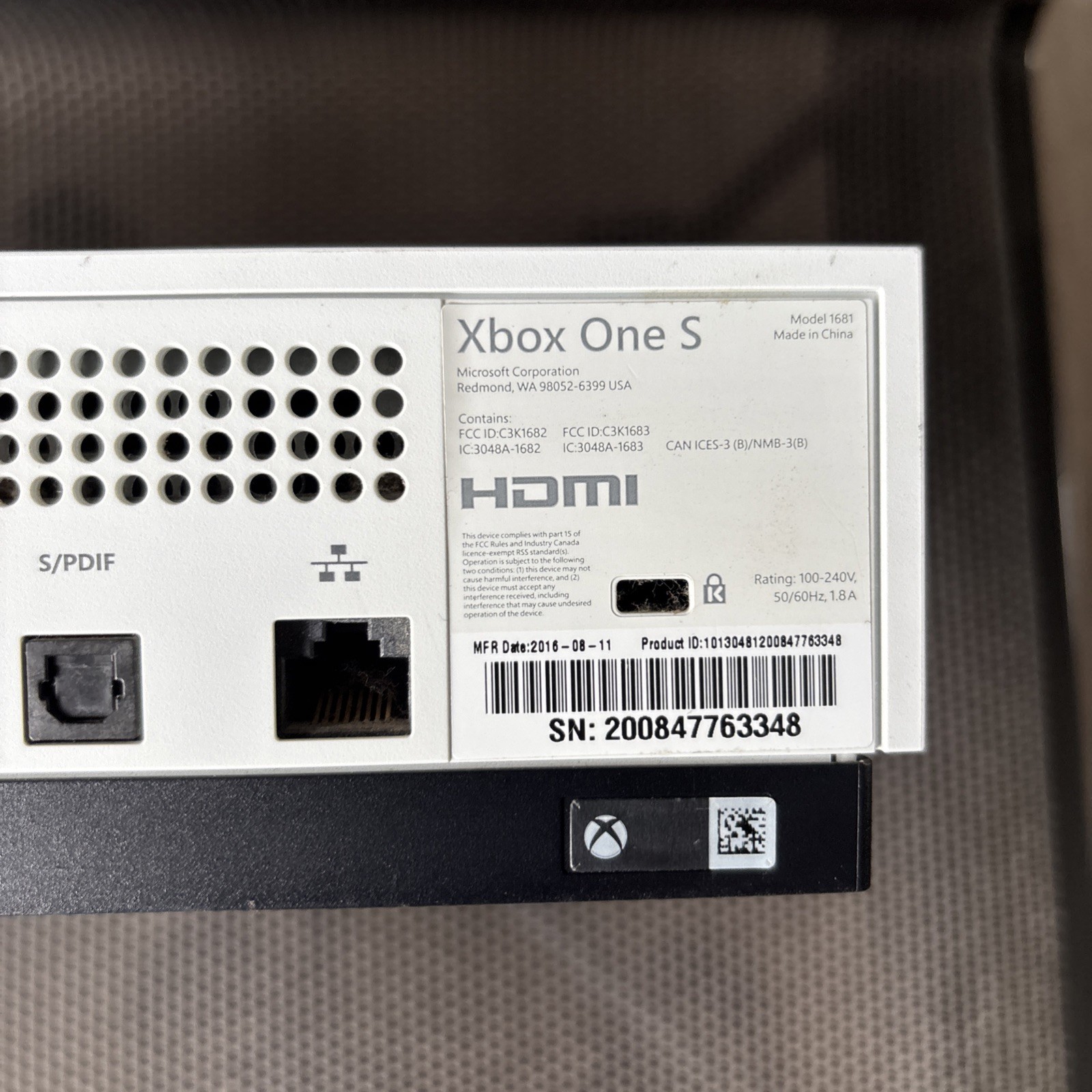 Microsoft Xbox One S 500GB – White- TESTED AND WORKING