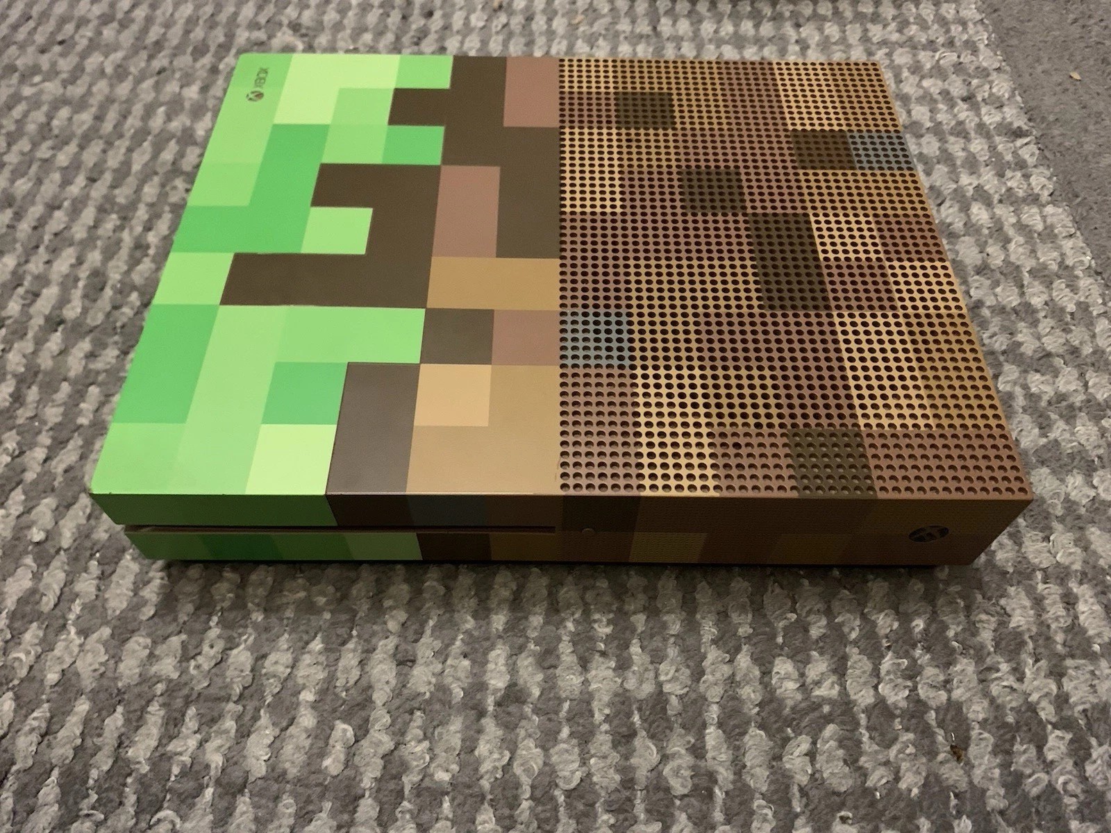 Microsoft Xbox One S Minecraft Limited Edition Bundle 1TB BROKEN SOLD AS IS