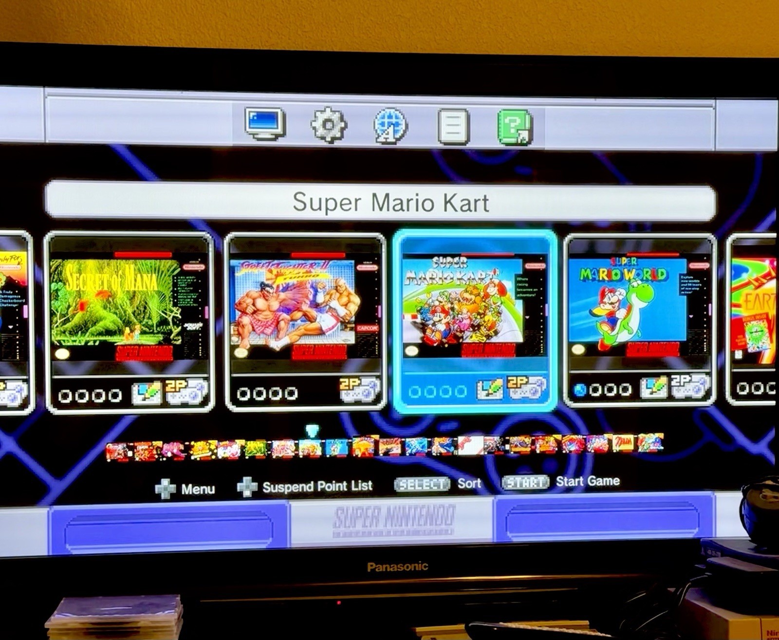 Super Nintendo SNES Mini Classic Console CLV-201 W/ 2 Controllers Cords TESTED