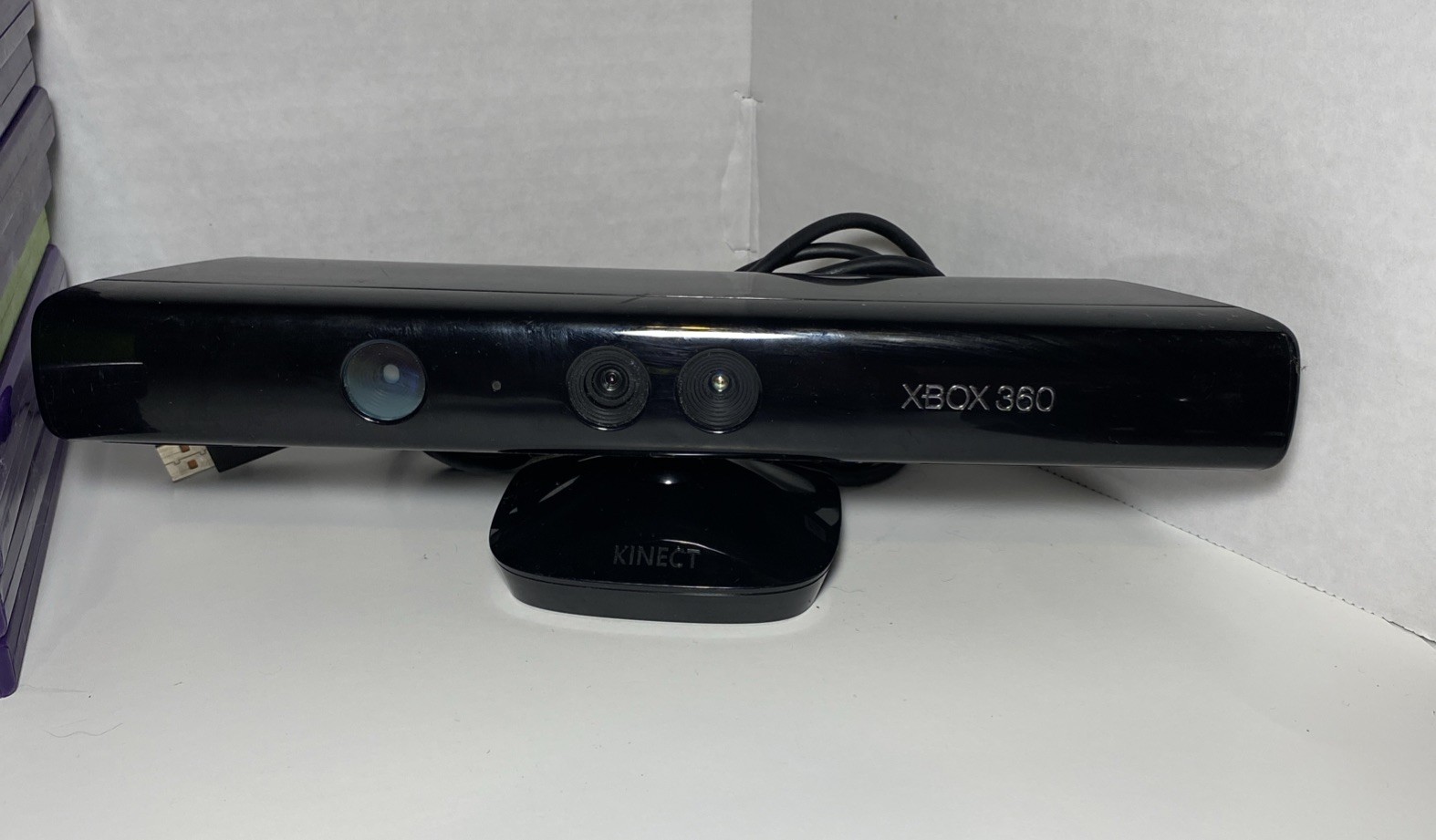 Xbox 360 S Model 1439 Black Console Bundle With Kinect